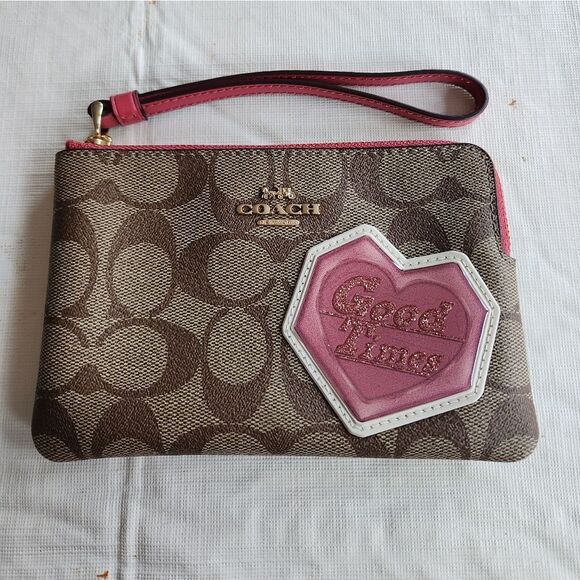 Like New! Coach Signature Brown Wristlet with Pink Accent Good Times - Picture 2 of 11